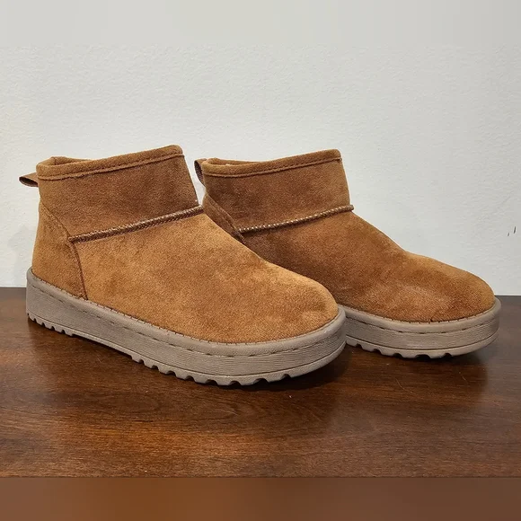 Girls Warm Winter Boots Size 13 - Picture 2 of 7